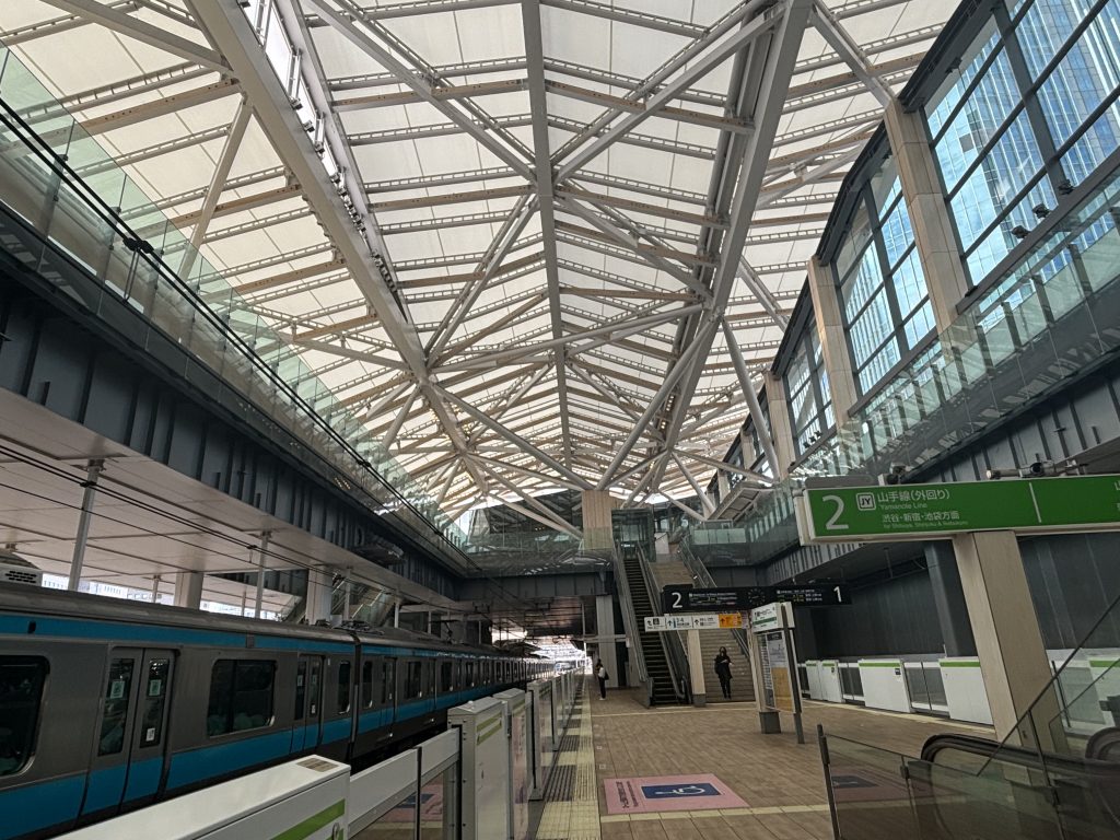 高輪ゲートウェイ駅のプラットフォーム