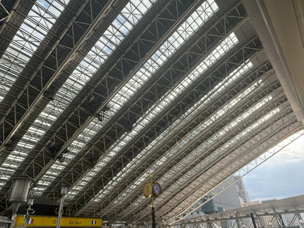 大阪駅のドーム屋根